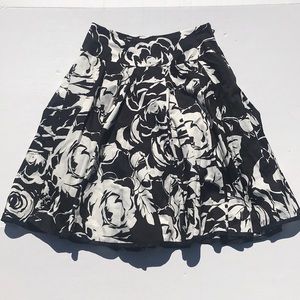HP!!! Lauren Ralph Lauren Black/White Floral Skirt